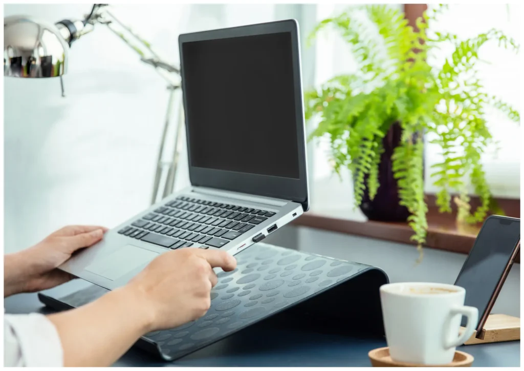 The stand where the MacBook keep for comfortable use
