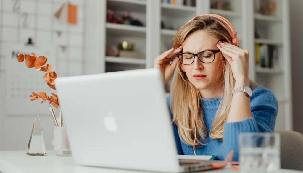 Top 10 MacBook Air Problems | How to Fix it